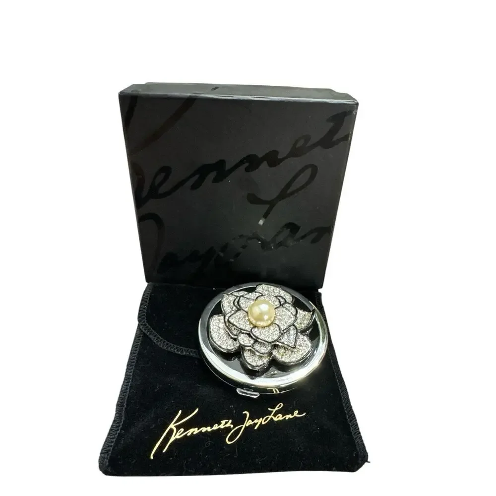 KENNETH JAY LANE KJL CRYSTAL FLOWER PEARL COMPACT MIRROR SILVER TONE W BOX